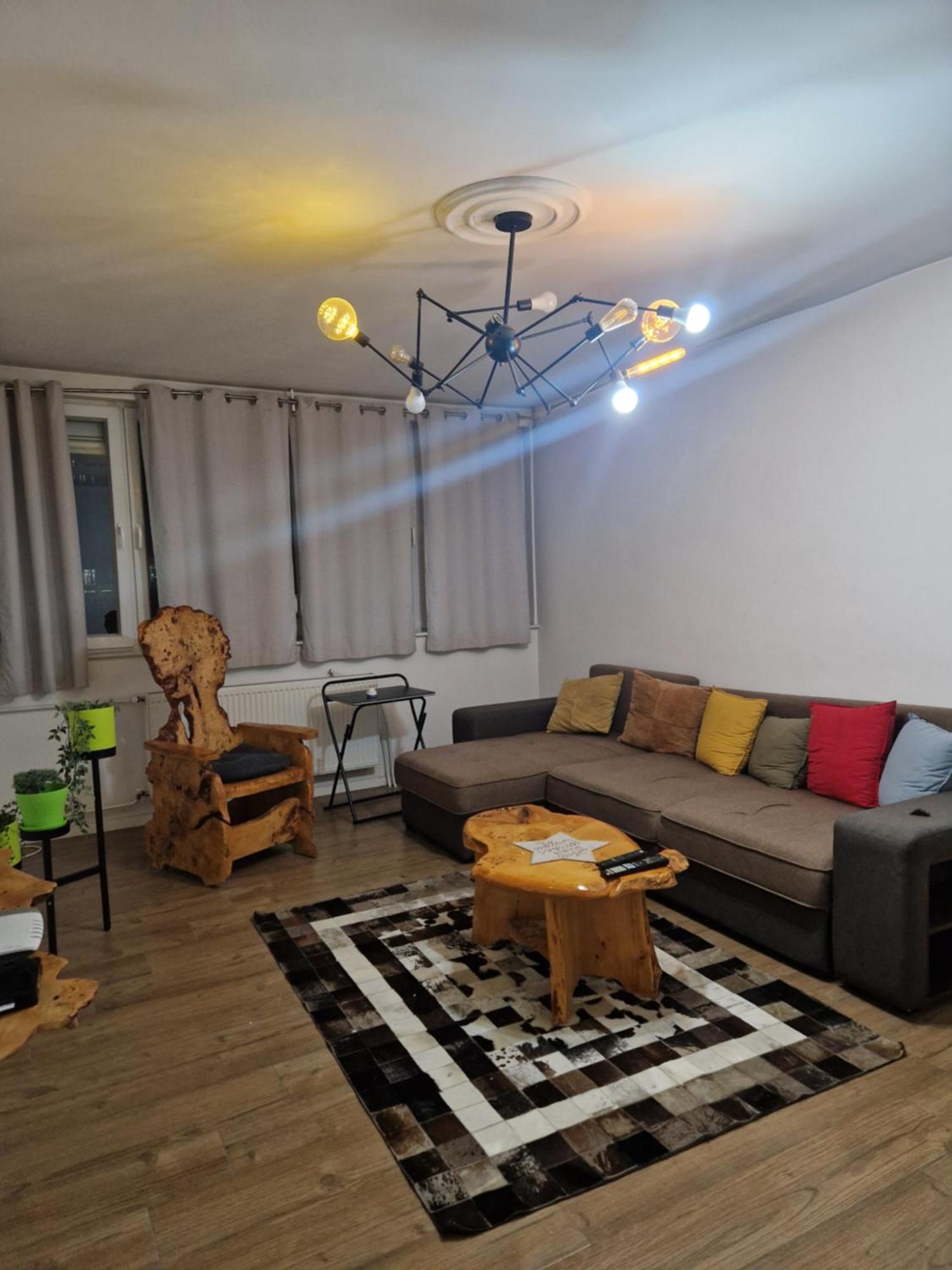 Aaa Apartment Приштина Екстер'єр фото